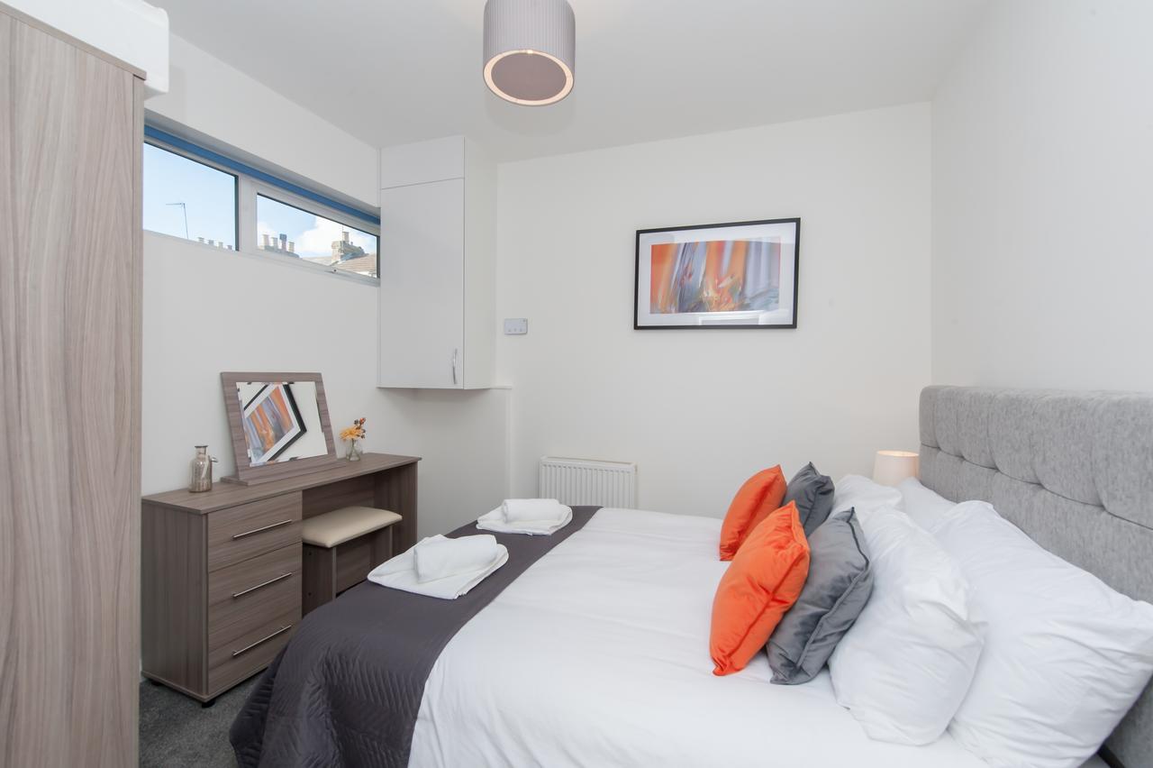 Two Bed Ground Floor Apartment, Sleeps Six, Free Parking And High Speed Wifi Рамсгейт Екстериор снимка